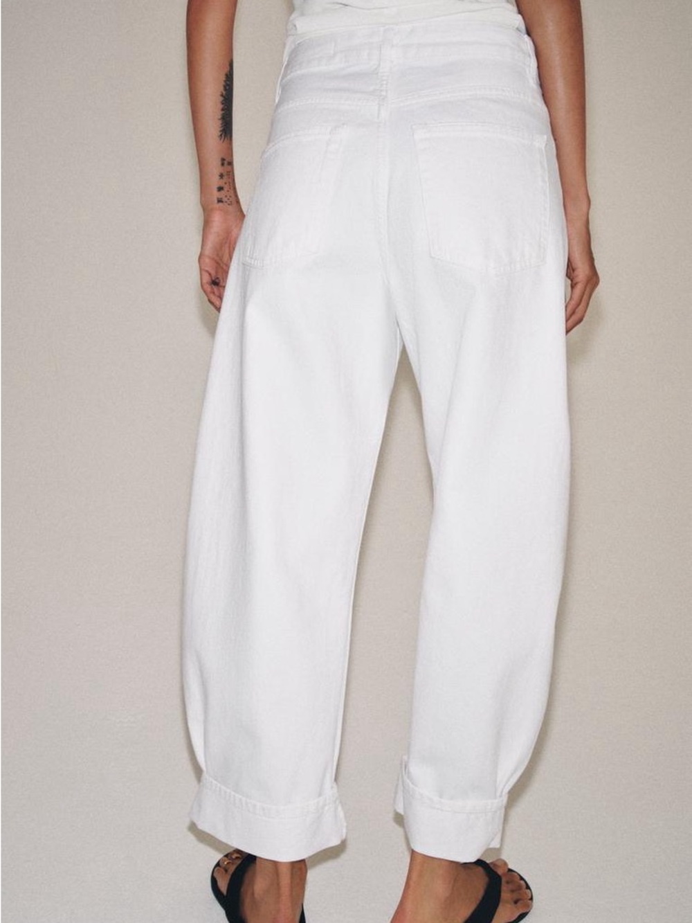 Zara White Ballon tapered leg 100% cotton jeans size 4 - Picture 3 of 9